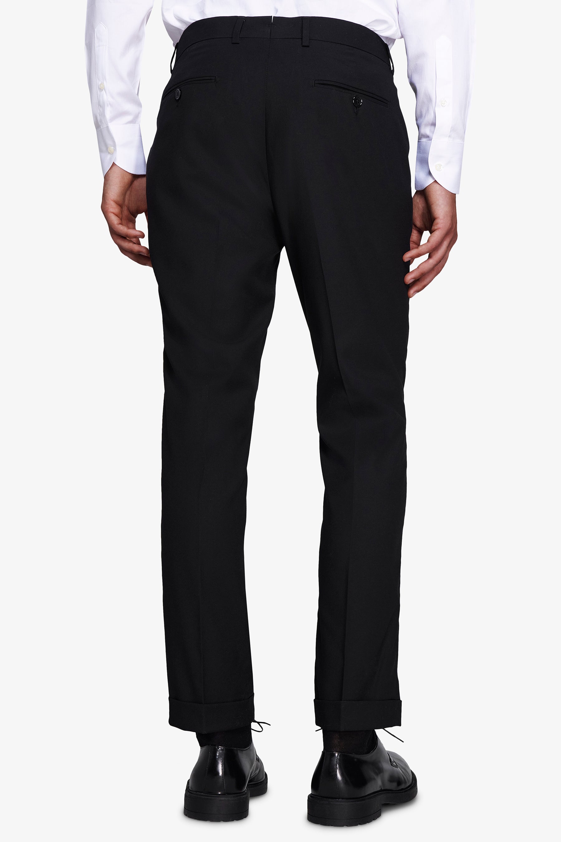 Pantalones clásicos con pinzas negro