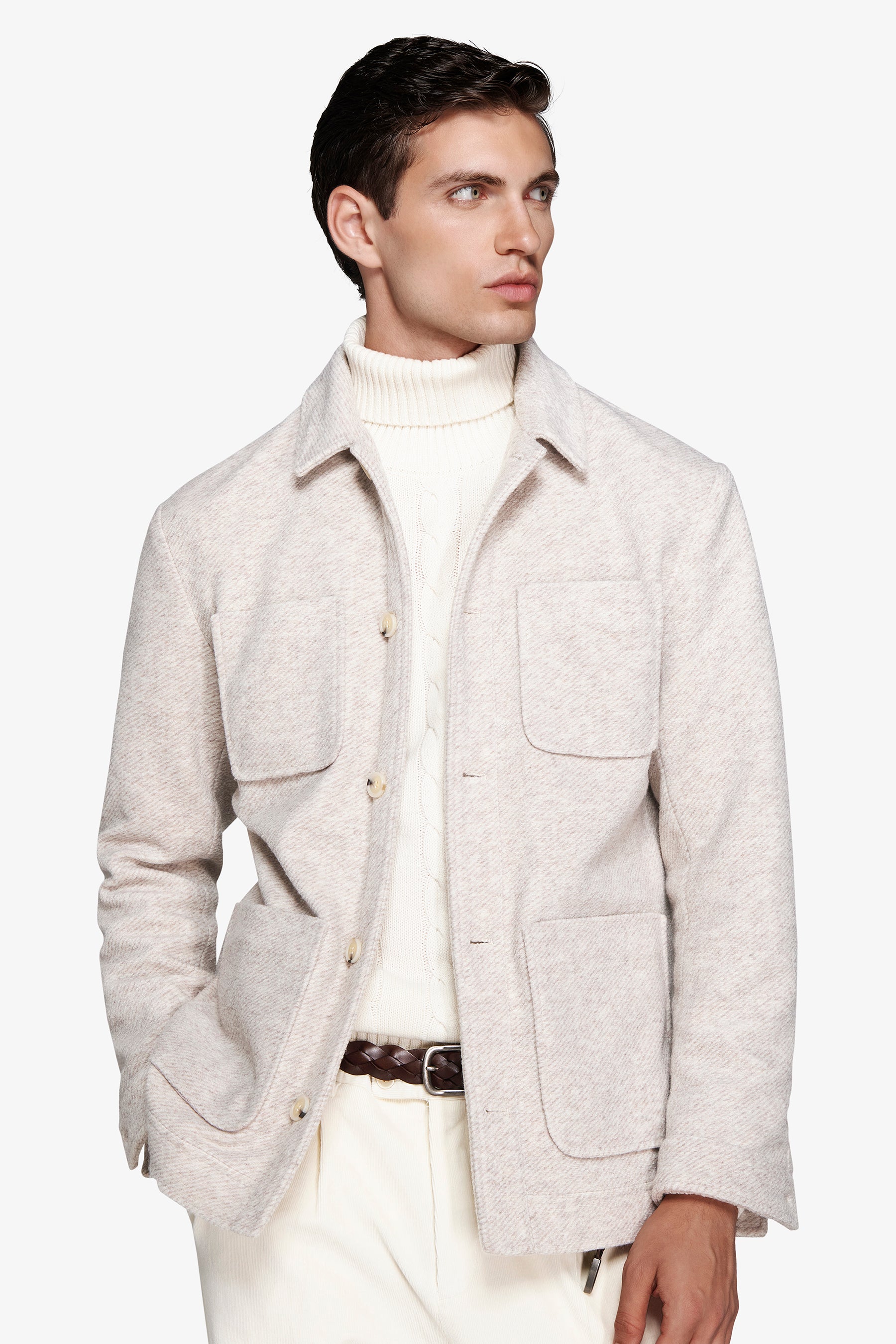 Chaqueta corta color cuerda con 4 bolsillos