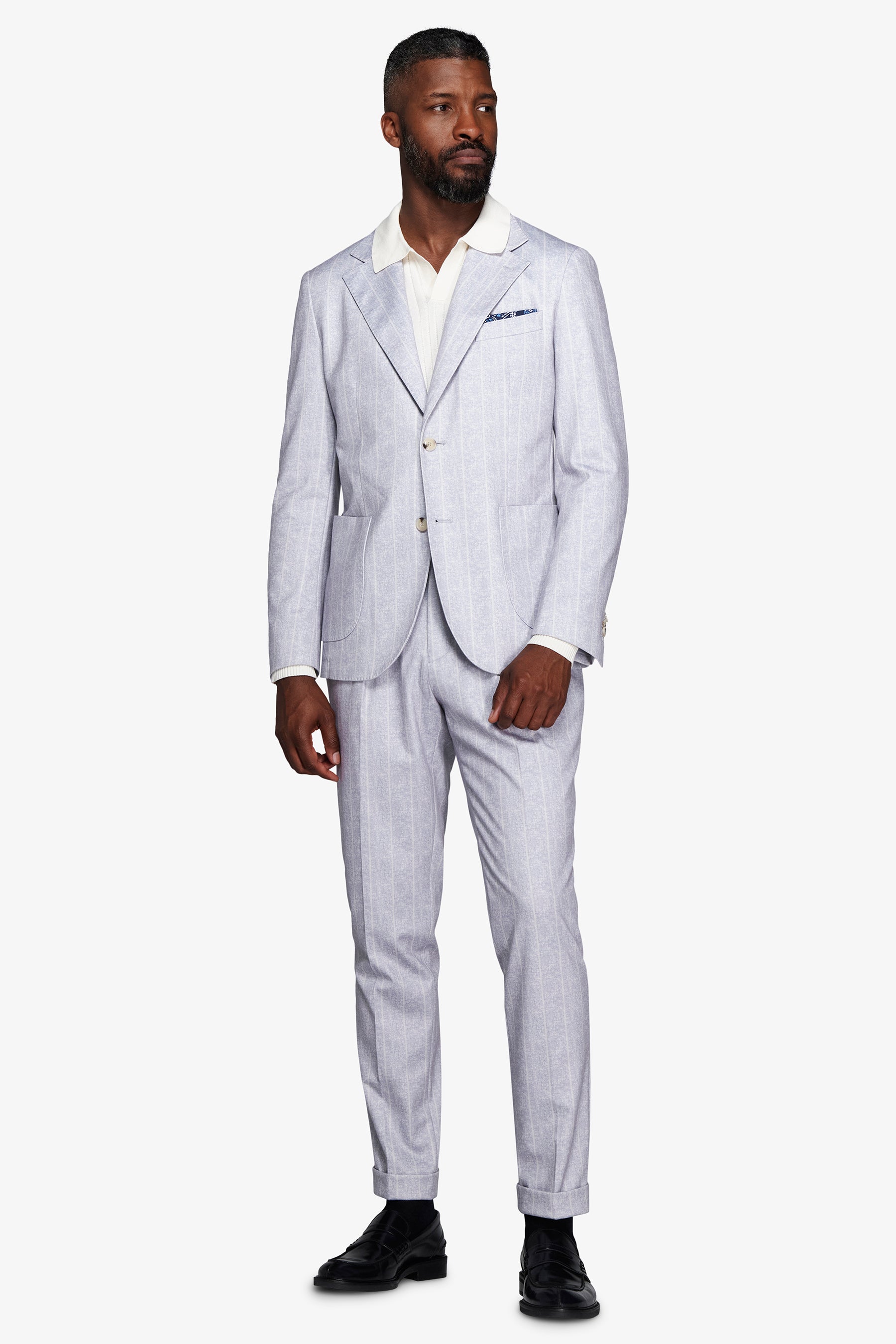 Veste bleu clair à fines rayures