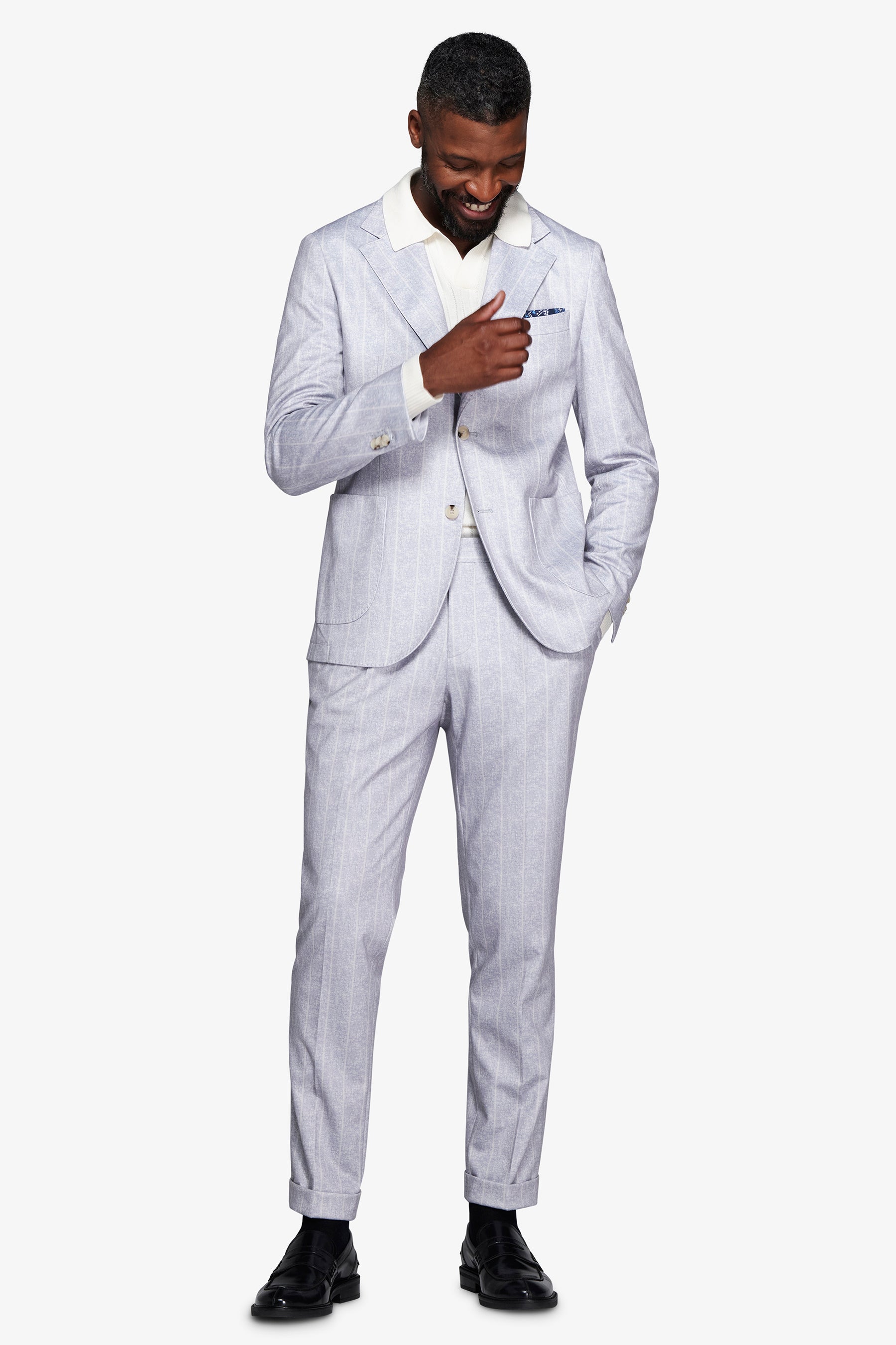 Veste bleu clair à fines rayures