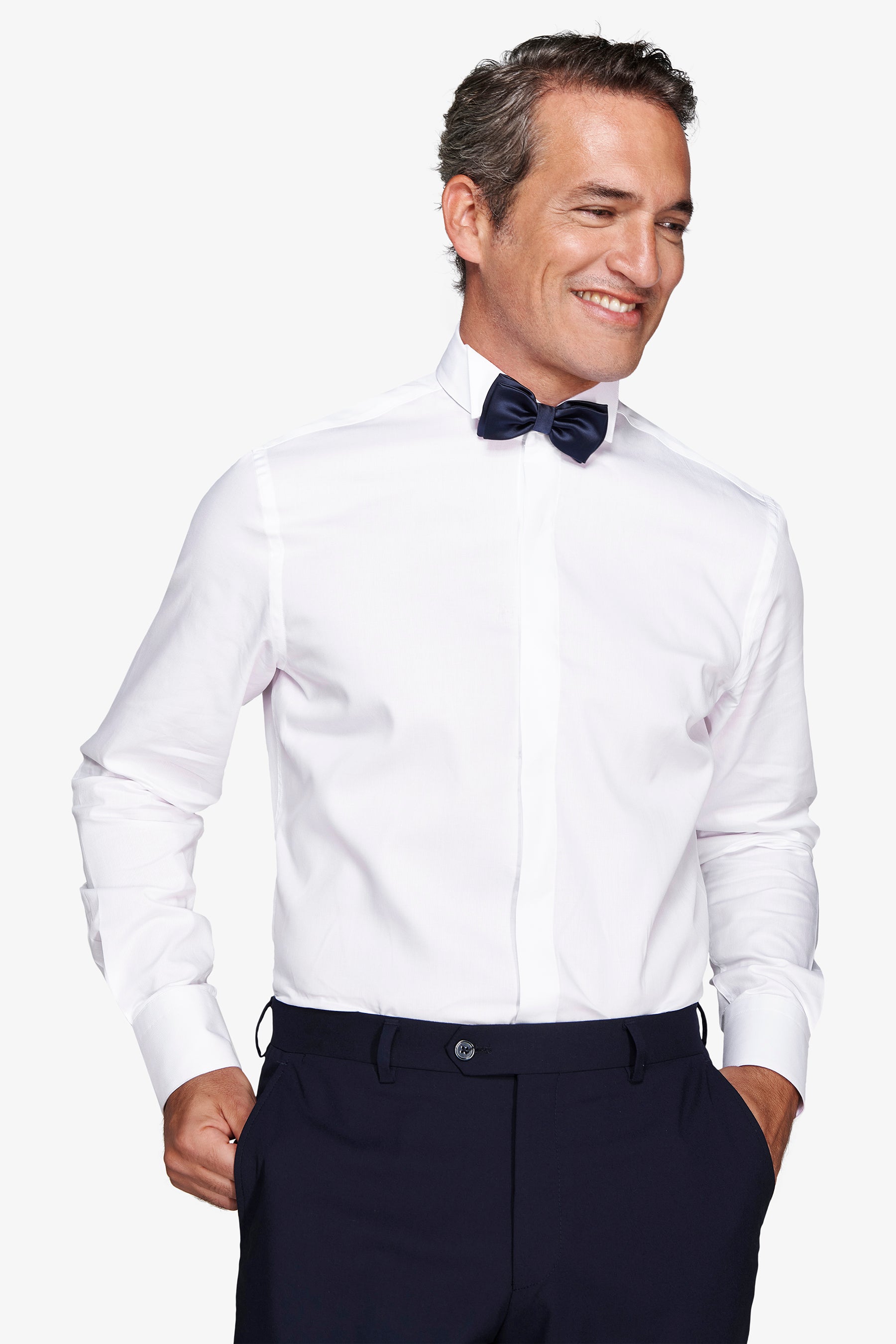 Camisa de esmoquin cuello slim y elevado